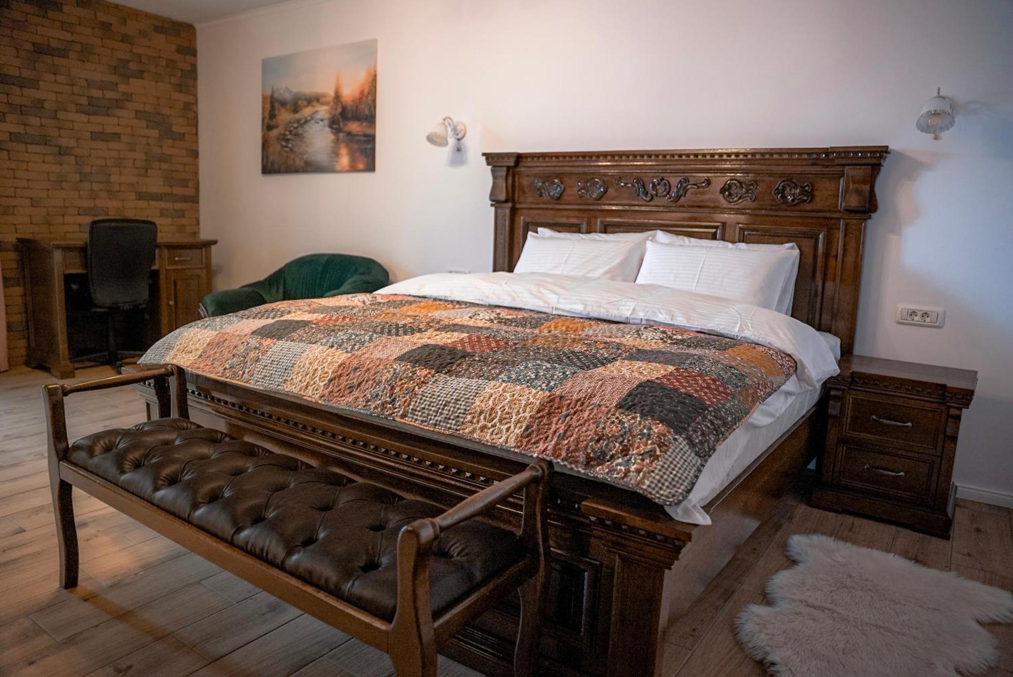 Boutique Marlen Bed & Breakfast Ghimbav Exterior foto