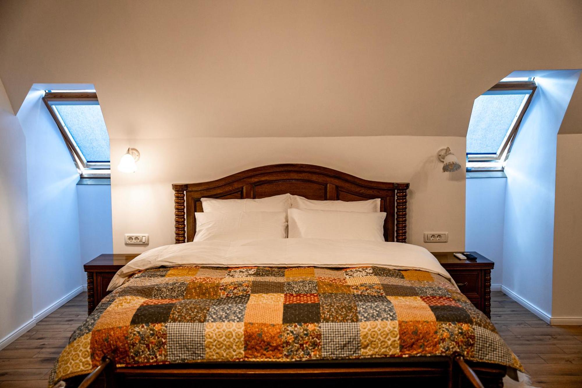 Boutique Marlen Bed & Breakfast Ghimbav Exterior foto