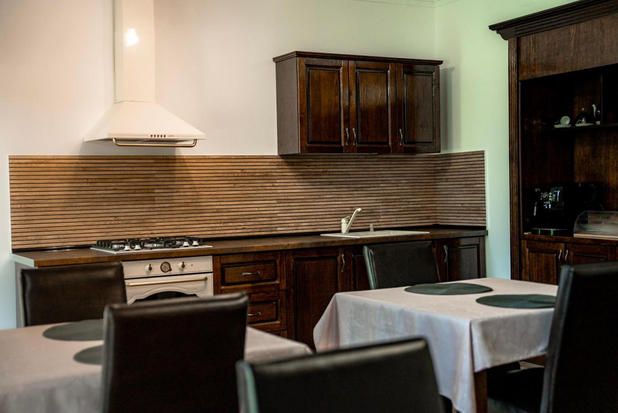 Boutique Marlen Bed & Breakfast Ghimbav Exterior foto