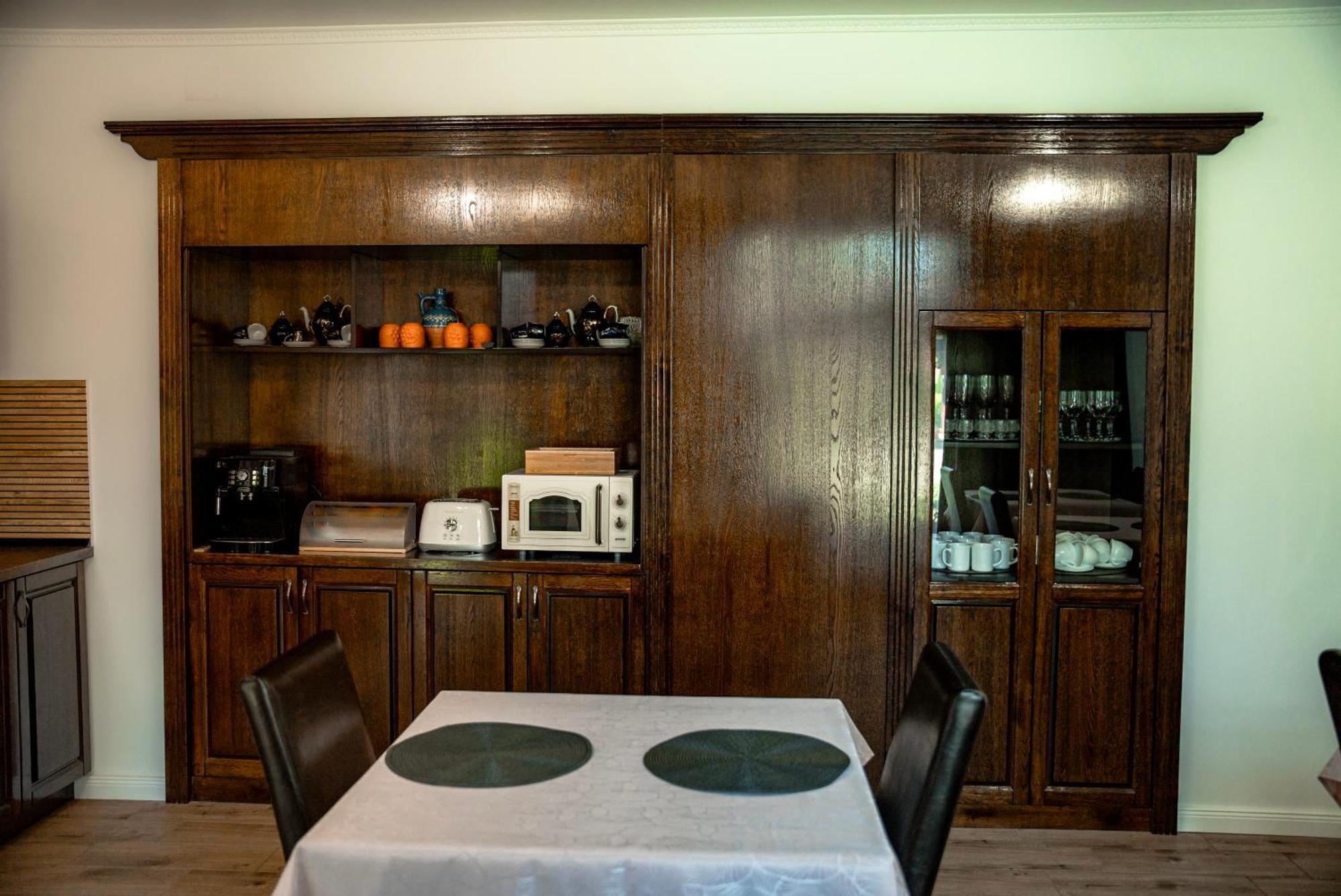 Boutique Marlen Bed & Breakfast Ghimbav Exterior foto