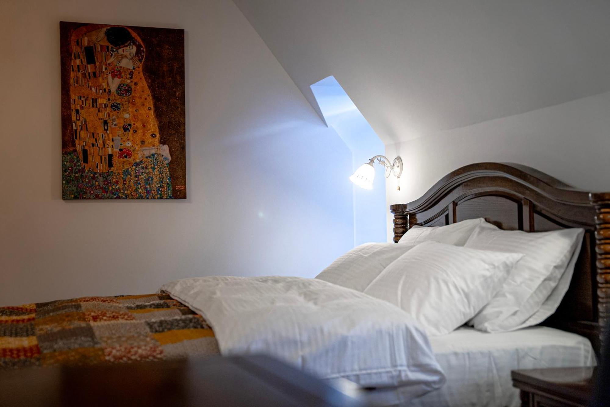 Boutique Marlen Bed & Breakfast Ghimbav Exterior foto