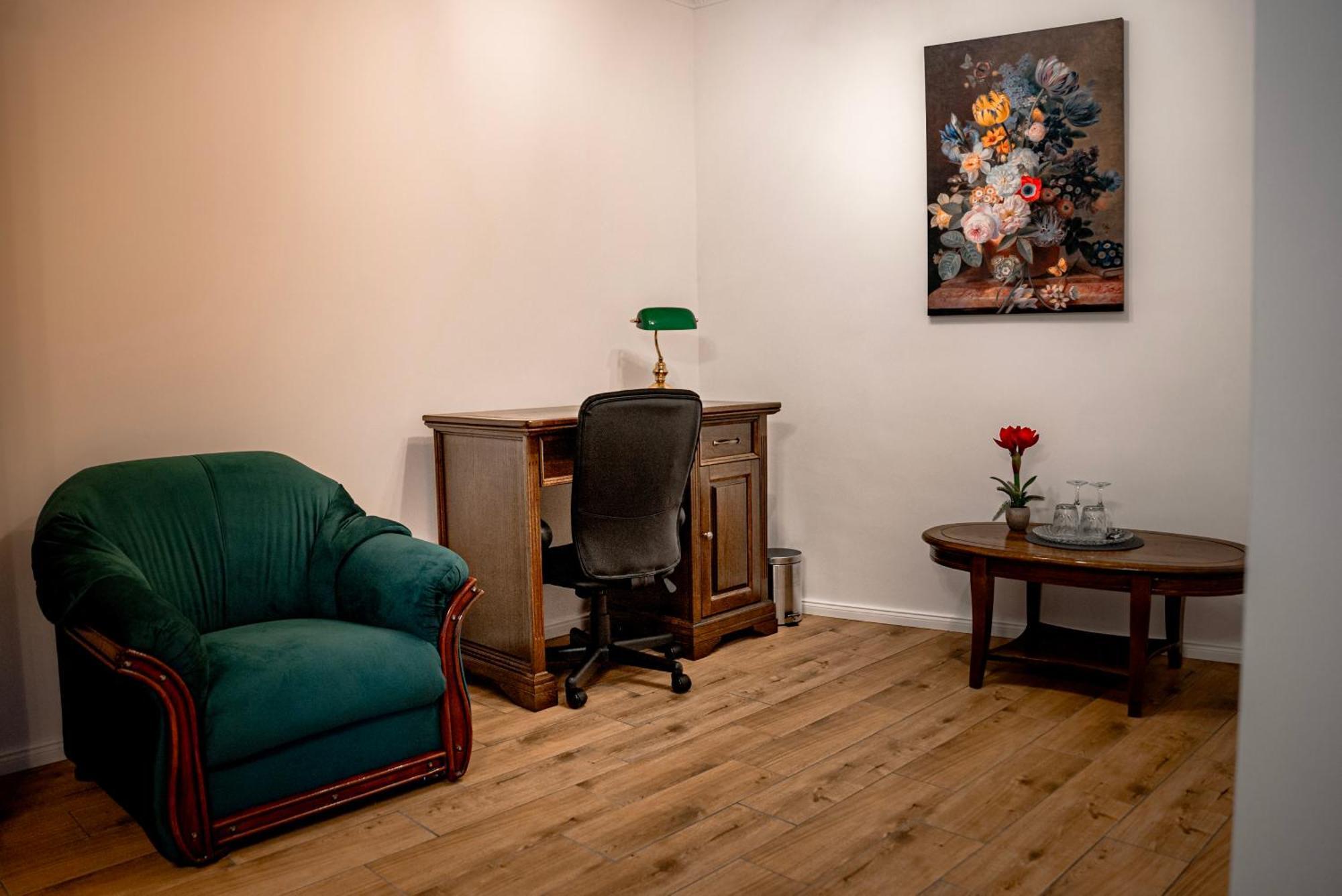Boutique Marlen Bed & Breakfast Ghimbav Exterior foto